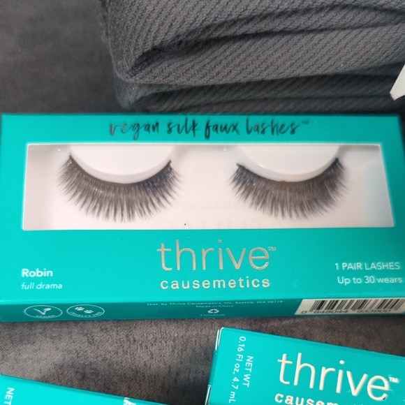 Spa Package Rachel Zoe Thrive Causemetics Lipstick Lash Clinicals Serums - Picture 2 of 13